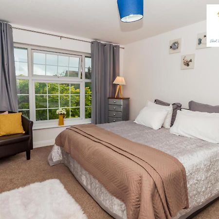 2 Bed Apartment-5 Guests - Business-Relocation-Parking - The Brighton Short Stay & Serviced Apartments Экстерьер фото