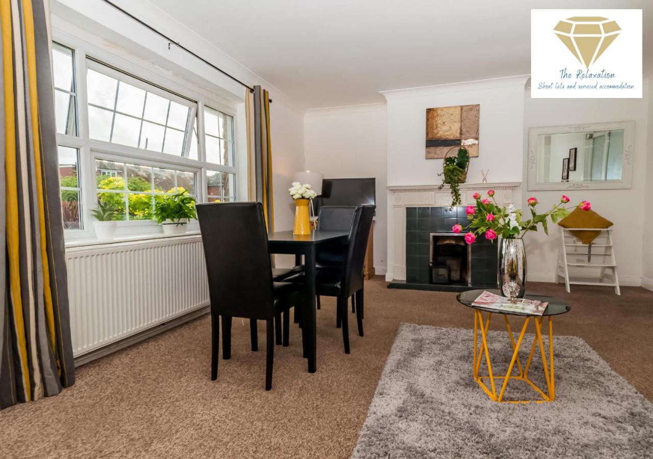2 Bed Apartment-5 Guests - Business-Relocation-Parking - The Brighton Short Stay & Serviced Apartments Экстерьер фото