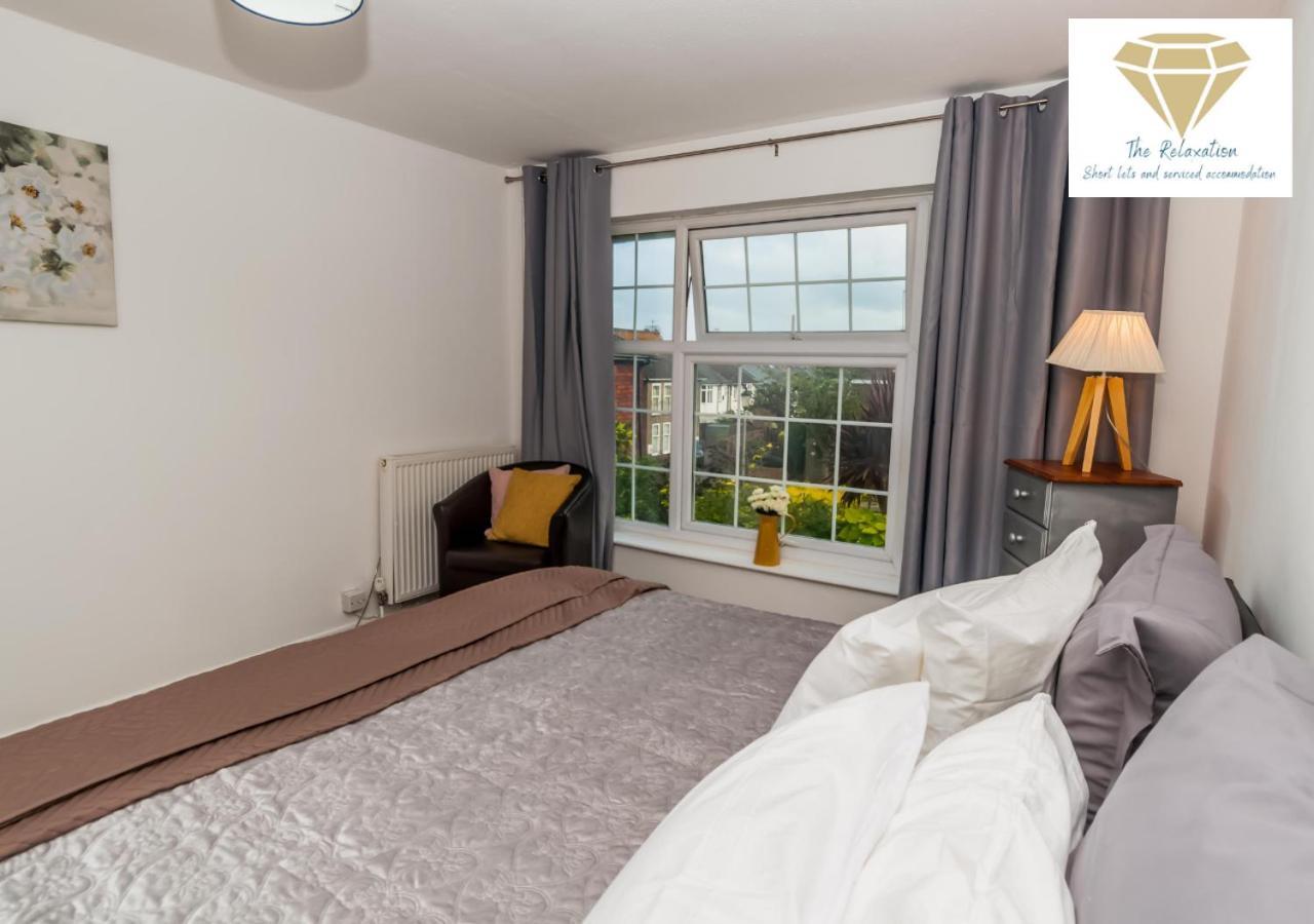 2 Bed Apartment-5 Guests - Business-Relocation-Parking - The Brighton Short Stay & Serviced Apartments Экстерьер фото