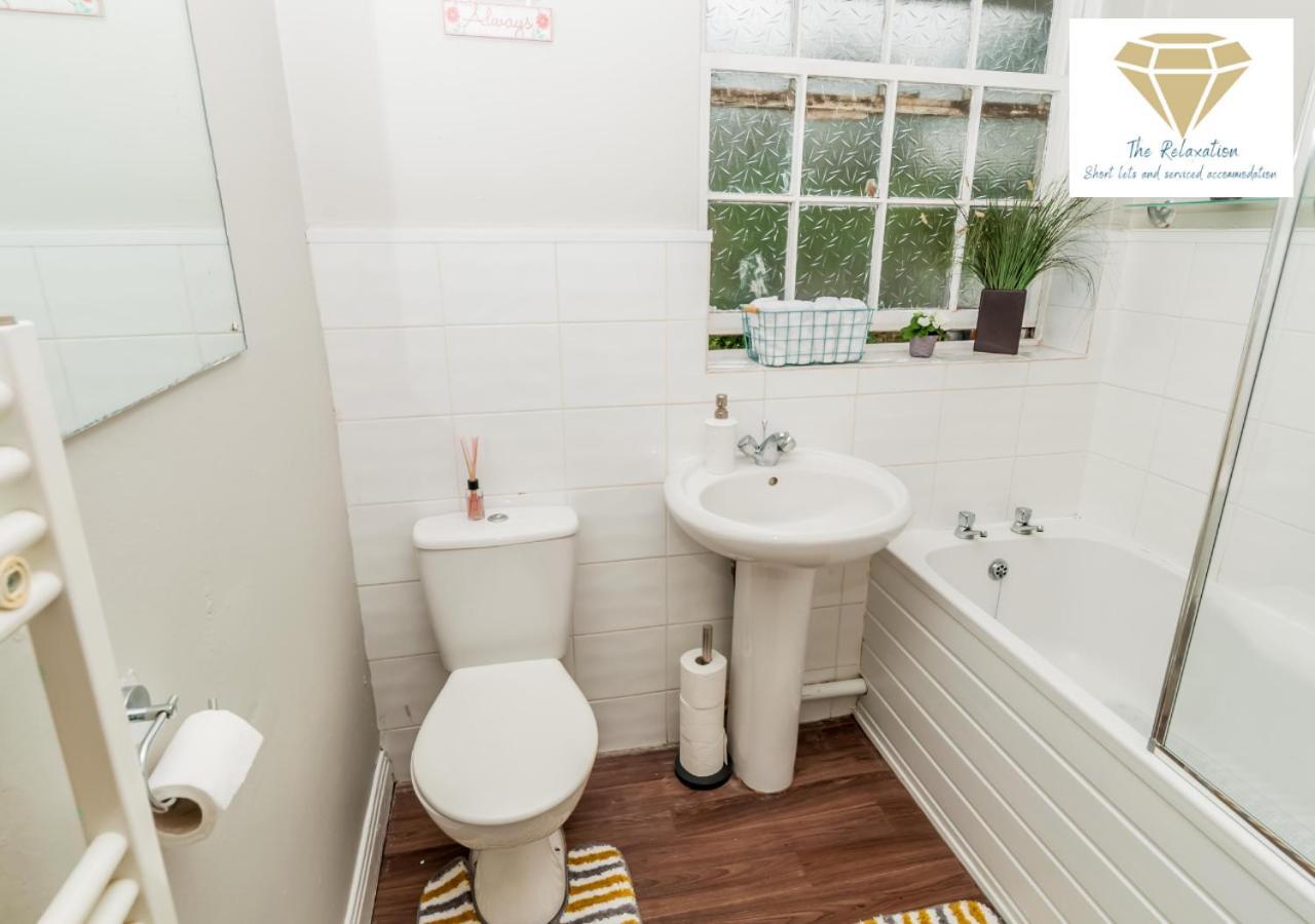2 Bed Apartment-5 Guests - Business-Relocation-Parking - The Brighton Short Stay & Serviced Apartments Экстерьер фото